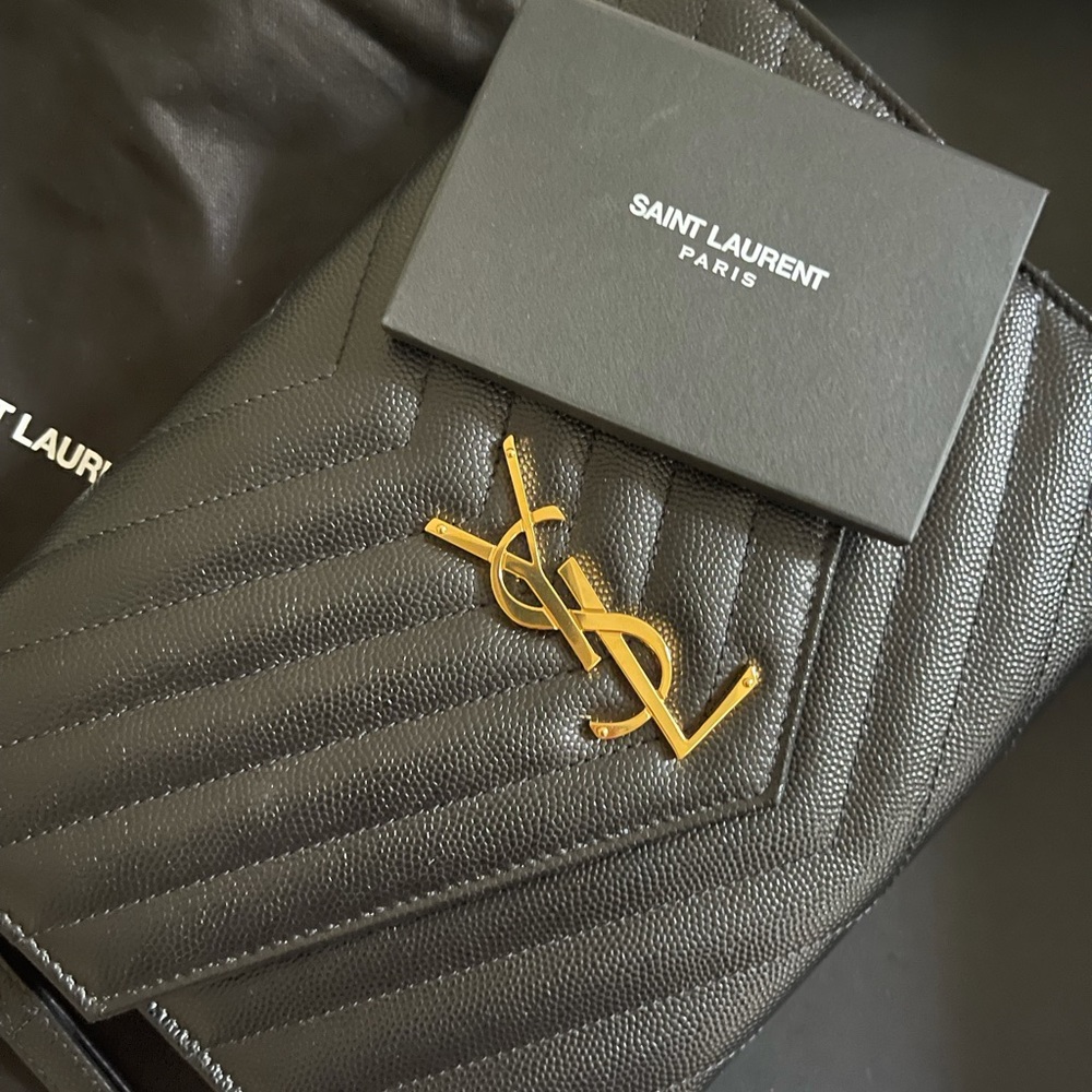 YSL Grain De Poudre Pouch